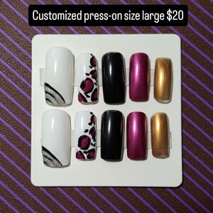 Black and Gold Customized Press-On Nails
